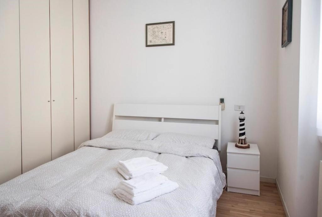 Апартаменты Joivy Classic Flat Near Basilica Di Sant'Ambrogio Милан Экстерьер фото